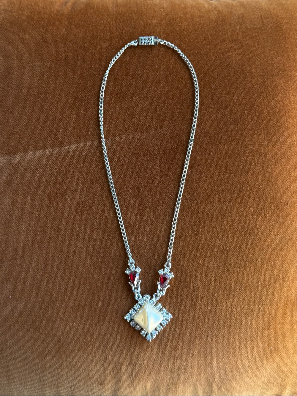 Vintage 1950s Red and Clear Rhinestone and Faux Pearl Choker Necklace